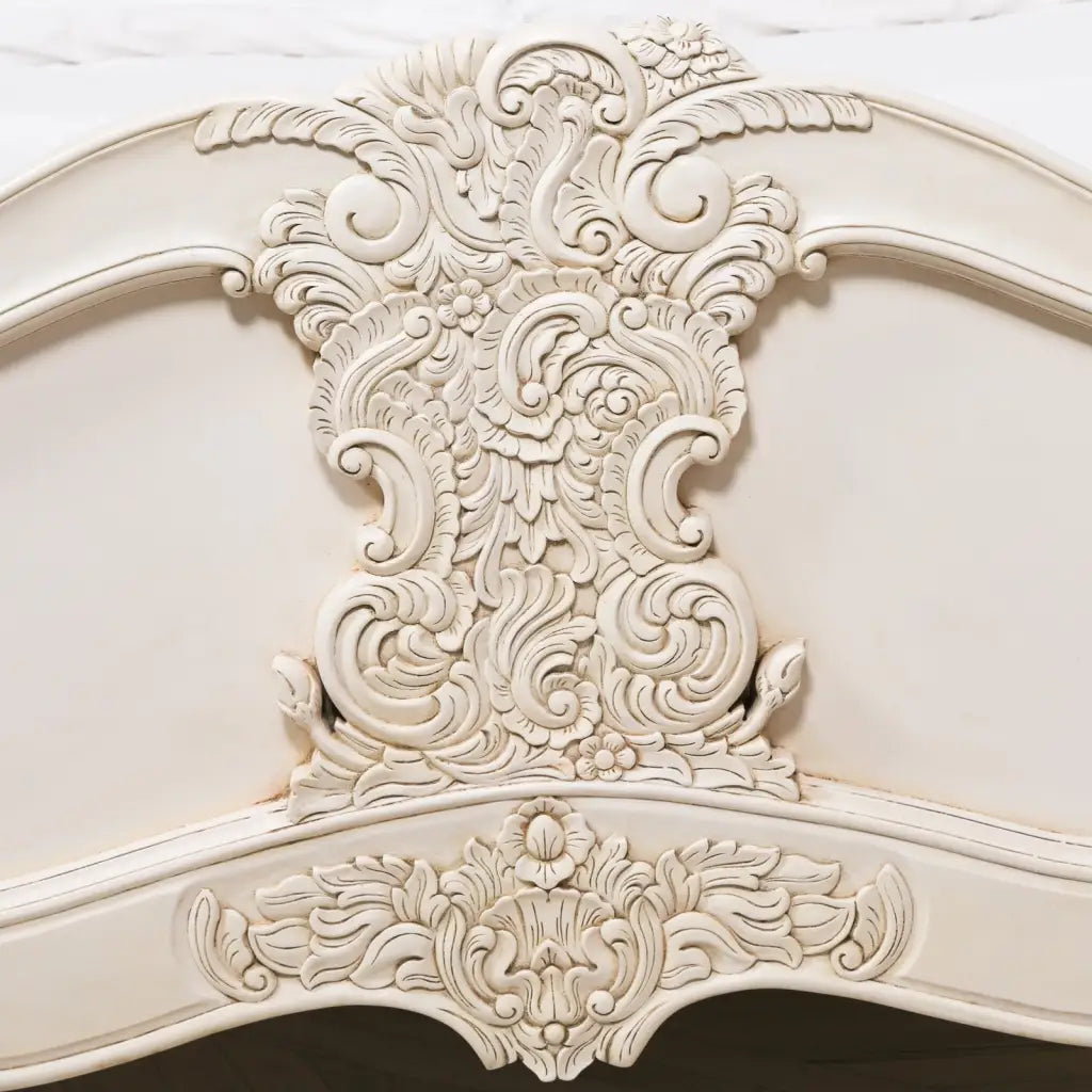 Rococo 4ft 6 Off White Double Carved Bed